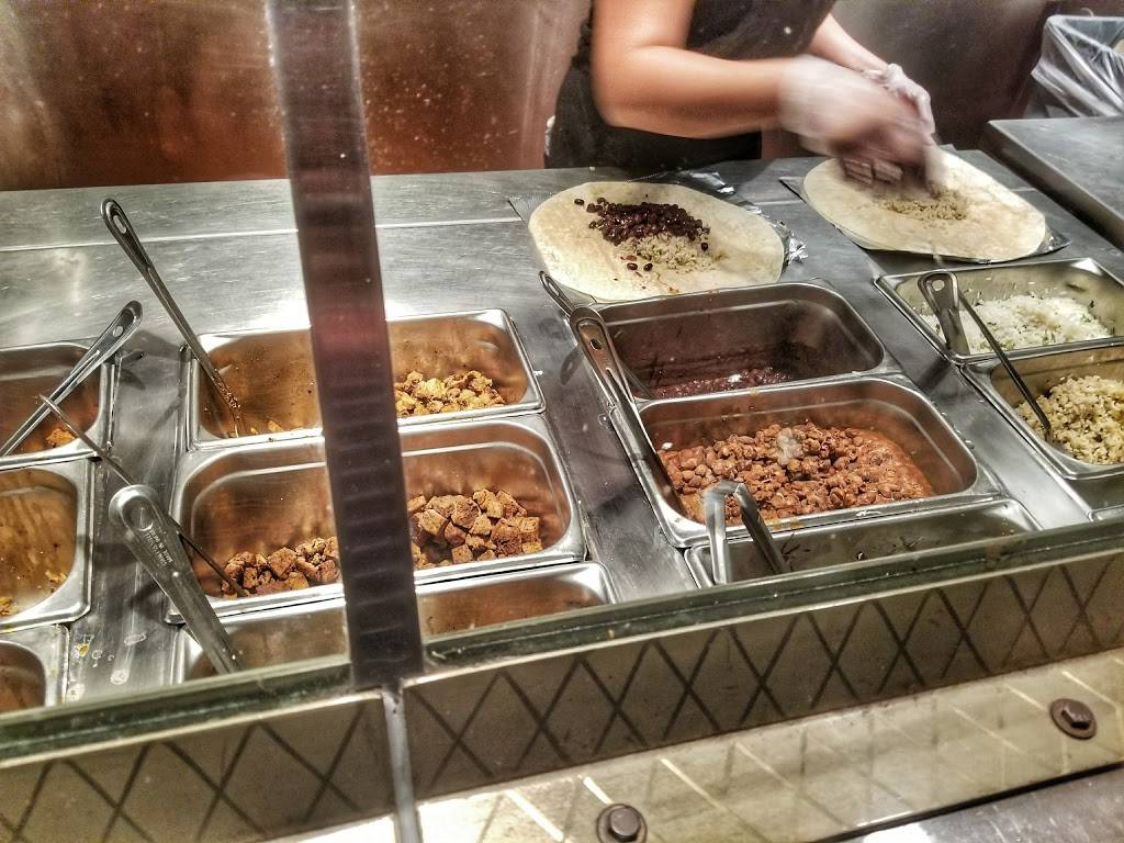 Chipotle Mexican Grill | restaurant | 274 S Weber Rd, Bolingbrook, IL 60490, USA | 6307599359 OR +1 630-759-9359