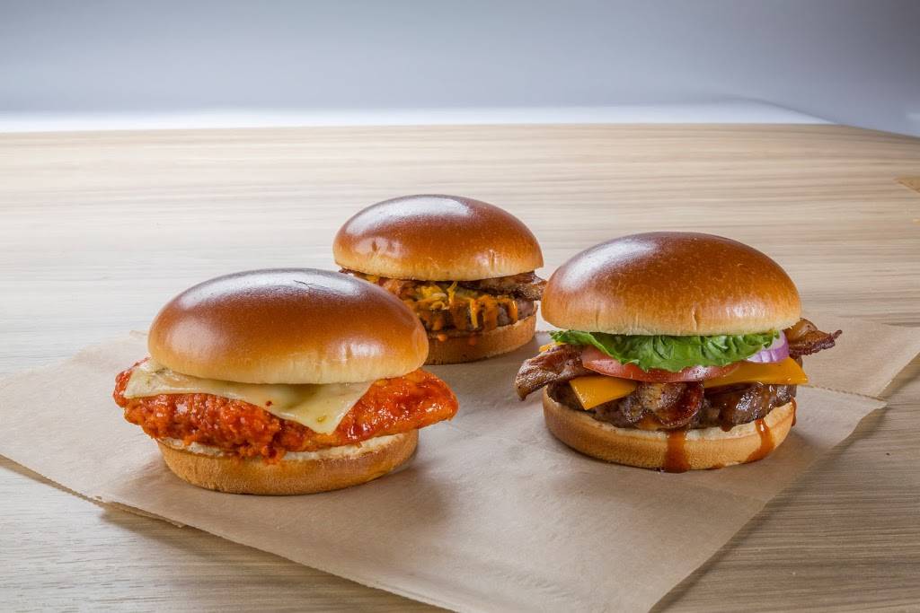 Wing Zone | restaurant | 1026 Settlers Landing Rd, Hampton, VA 23667, USA | 7573798548 OR +1 757-379-8548