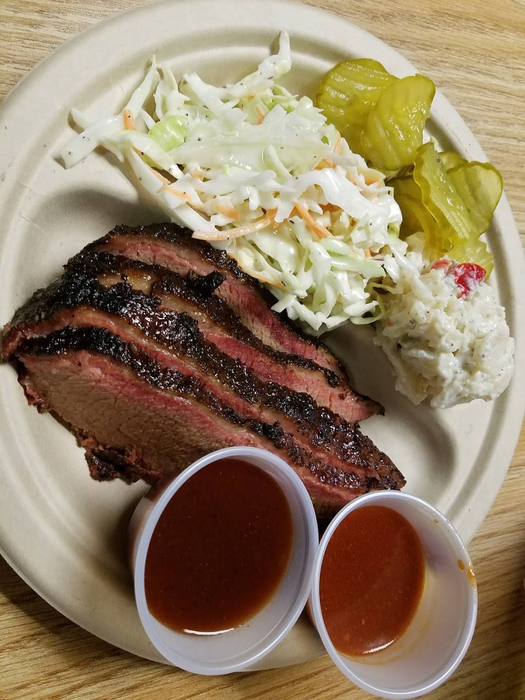 Cranky Franks BBQ | restaurant | 1679 US-87, Fredericksburg, TX 78624, USA | 8309972353 OR +1 830-997-2353