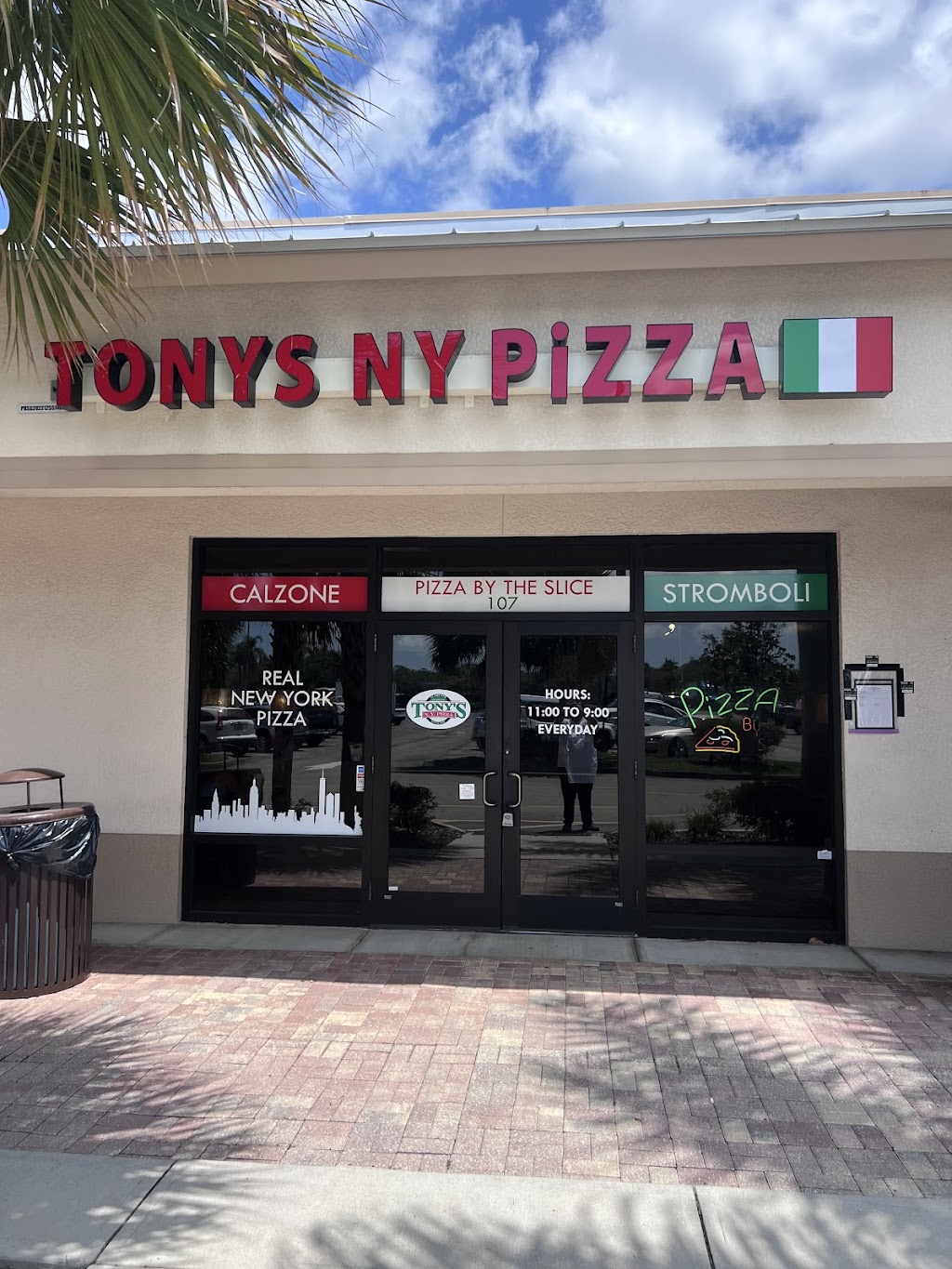 Tony’s N.Y. Pizza | restaurant | 7335 Radio Rd #107, Naples, FL 34104, USA | 2392638233 OR +1 239-263-8233
