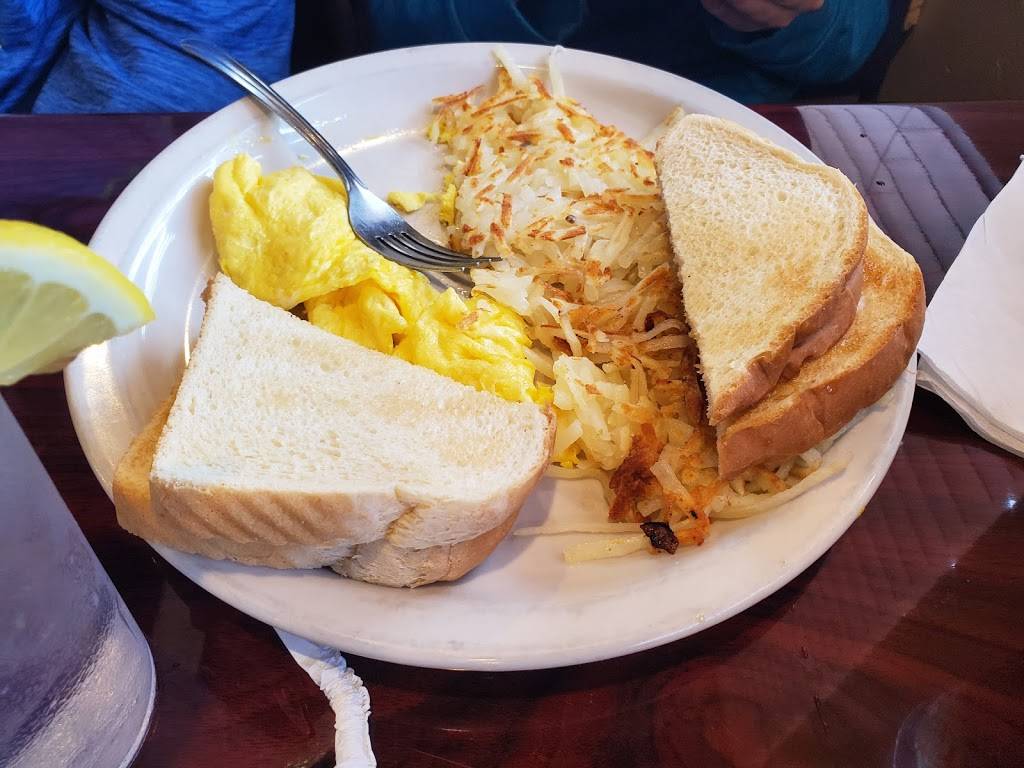 The Café at Bellevue | restaurant | 2725 Manitowoc Rd, Bellevue, WI 54311, USA | 9204892014 OR +1 920-489-2014