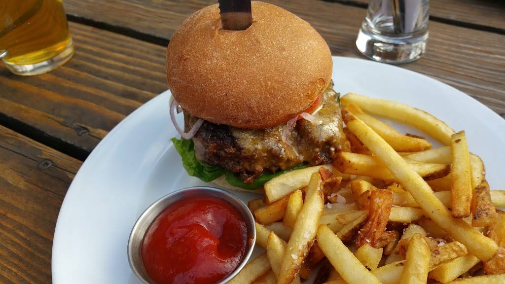 Sasquatch Brewing Co. | restaurant | 6440 SW Capitol Hwy, Portland, OR 97239, USA | 5034021999 OR +1 503-402-1999