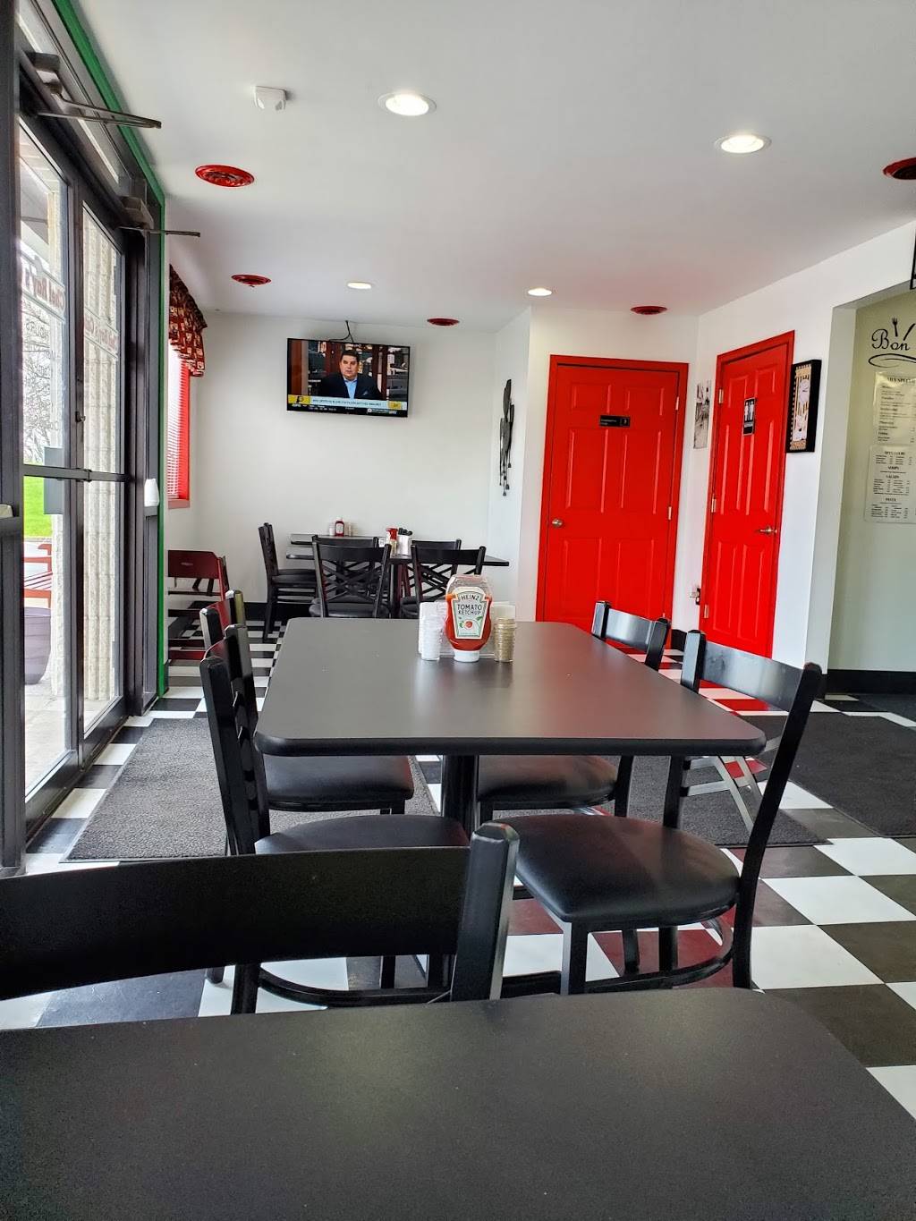 Chef Rays Cafe | restaurant | 16813 St Clair Ave, East Liverpool, OH 43920, USA | 3303859730 OR +1 330-385-9730