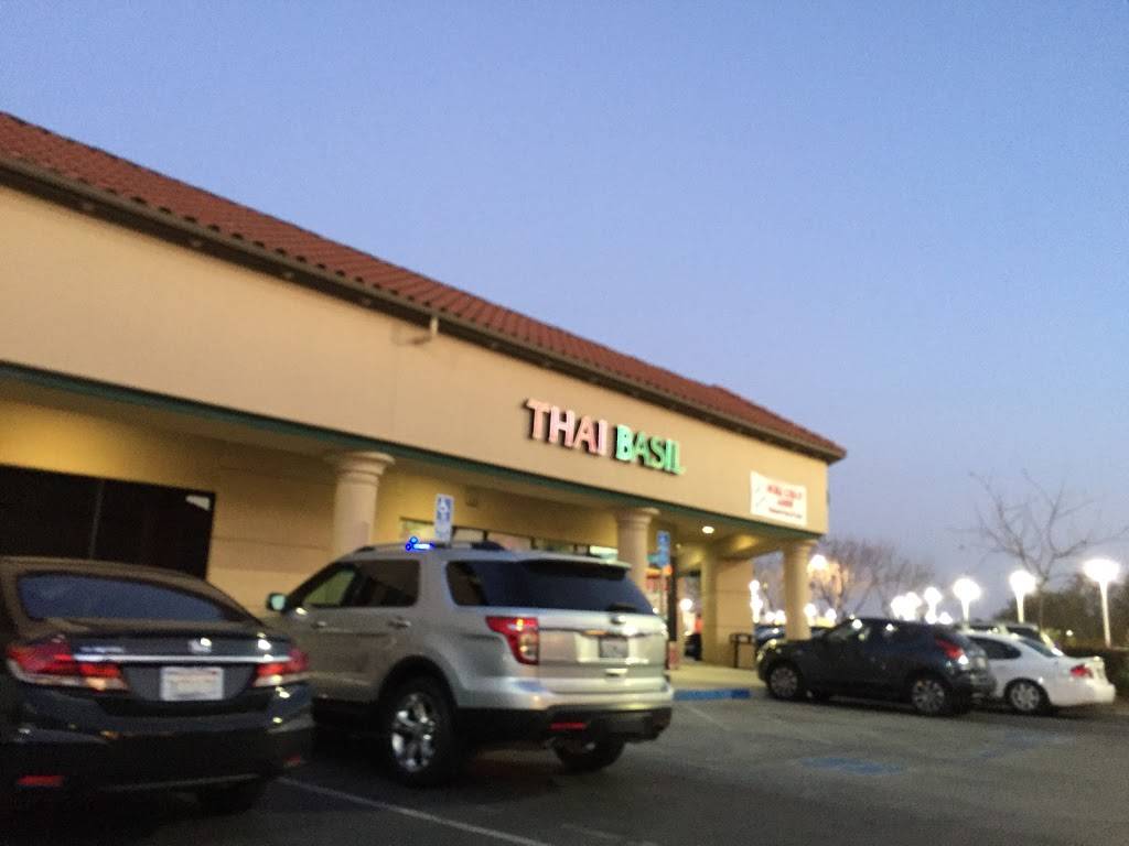 Thai Basil Restaurant | restaurant | 3042, 1423 E Noble Ave, Visalia, CA 93292, USA | 5597328881 OR +1 559-732-8881