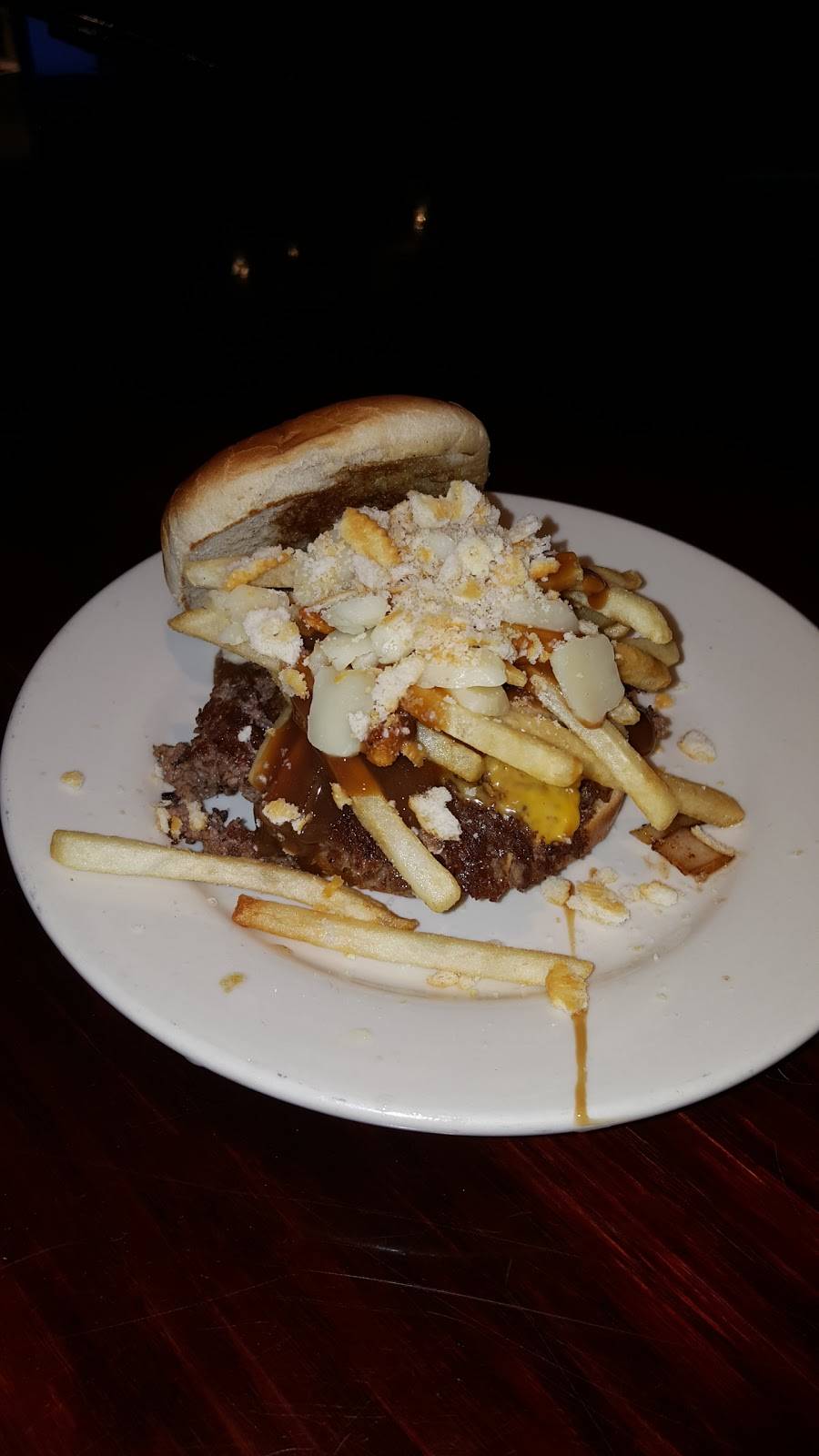 The Celtic Knot Pub | restaurant | 208 E 5th N St, Summerville, SC 29483, USA | 8432610258 OR +1 843-261-0258