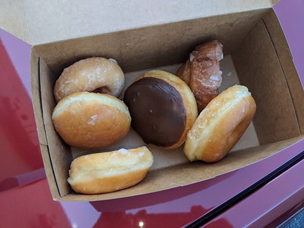 Dannys Donuts | restaurant | 975 Dawsonville Hwy Suite 19, Gainesville, GA 30501, USA | 4708926511 OR +1 470-892-6511