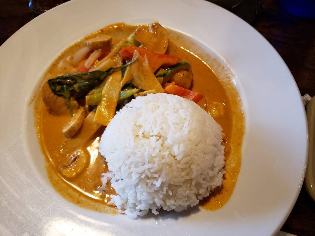 Thai Basil & Sushi Zen | restaurant | 3330 Cobb Pkwy NW #316, Acworth, GA 30101, USA | 7709758909 OR +1 770-975-8909