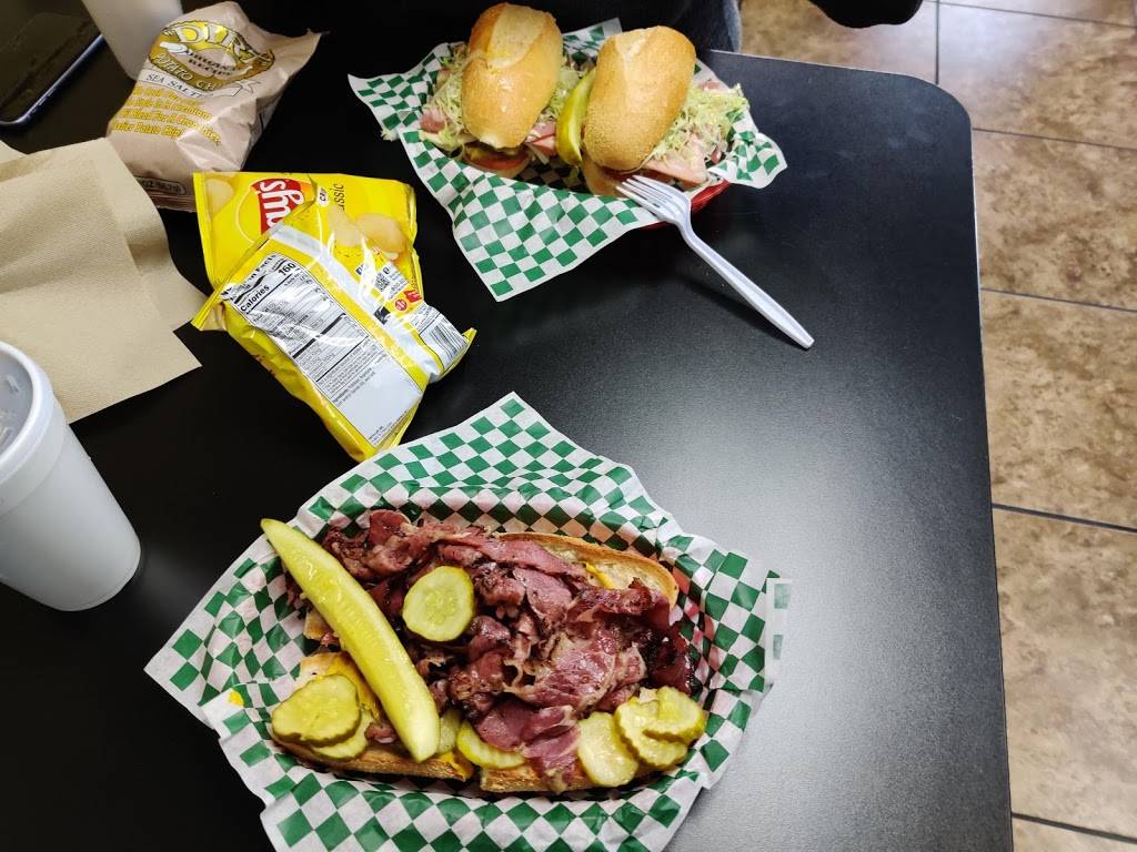 Saverinos Italian Deli & Market | restaurant | 617 W State St, Redlands, CA 92373, USA | 9093356000 OR +1 909-335-6000