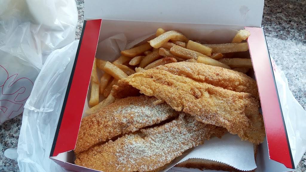 Hip Hop Fish & Chicken | restaurant | 901 N Caroline St, Baltimore, MD 21205, USA | 4103276565 OR +1 410-327-6565