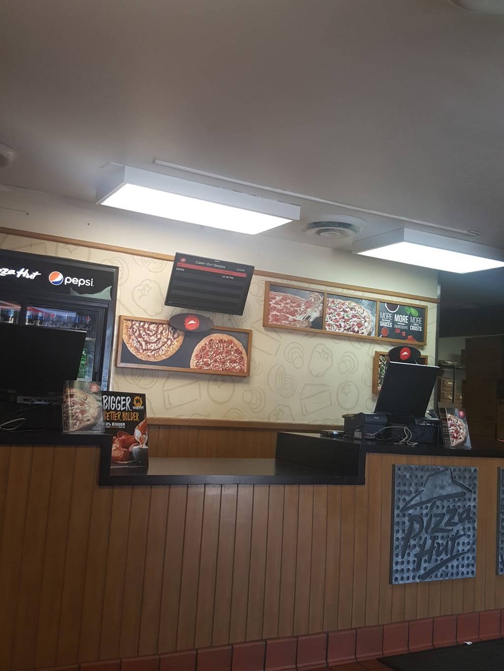 Pizza Hut | restaurant | 1156 W Jefferson St, Joliet, IL 60435, USA | 8157299300 OR +1 815-729-9300