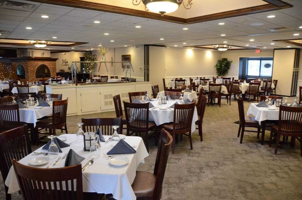 Rivers Bend | restaurant | 792 Riverview Dr, Green Bay, WI 54303, USA | 9205449860 OR +1 920-544-9860