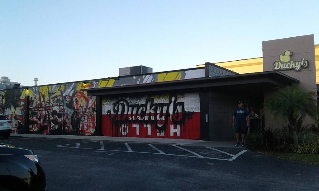 Duckys Sports Lounge | restaurant | 1719 W Kennedy Blvd, Tampa, FL 33606, USA | 8132546160 OR +1 813-254-6160