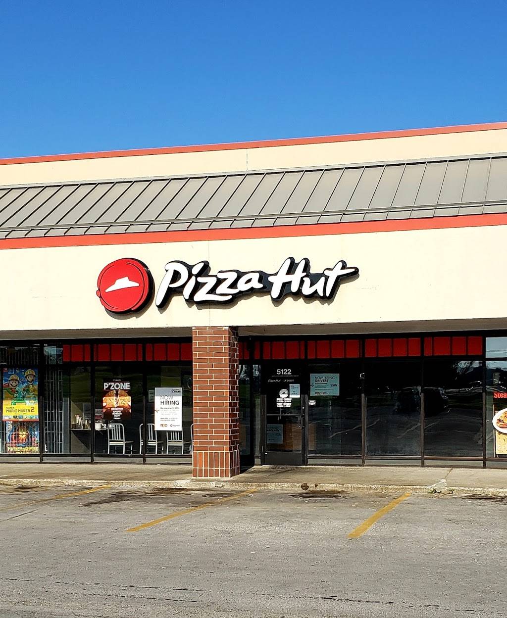 Pizza Hut | meal takeaway | 5122 SE 14th St, Des Moines, IA 50320, USA | 5152853500 OR +1 515-285-3500