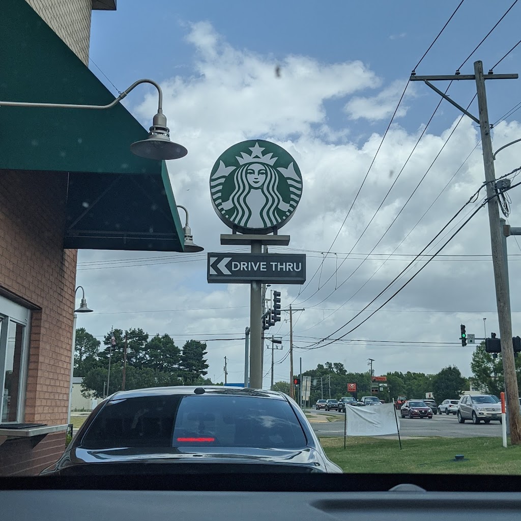 Starbucks | cafe | 2220 E Parkway Dr, Russellville, AR 72802, USA | 4799672488 OR +1 479-967-2488