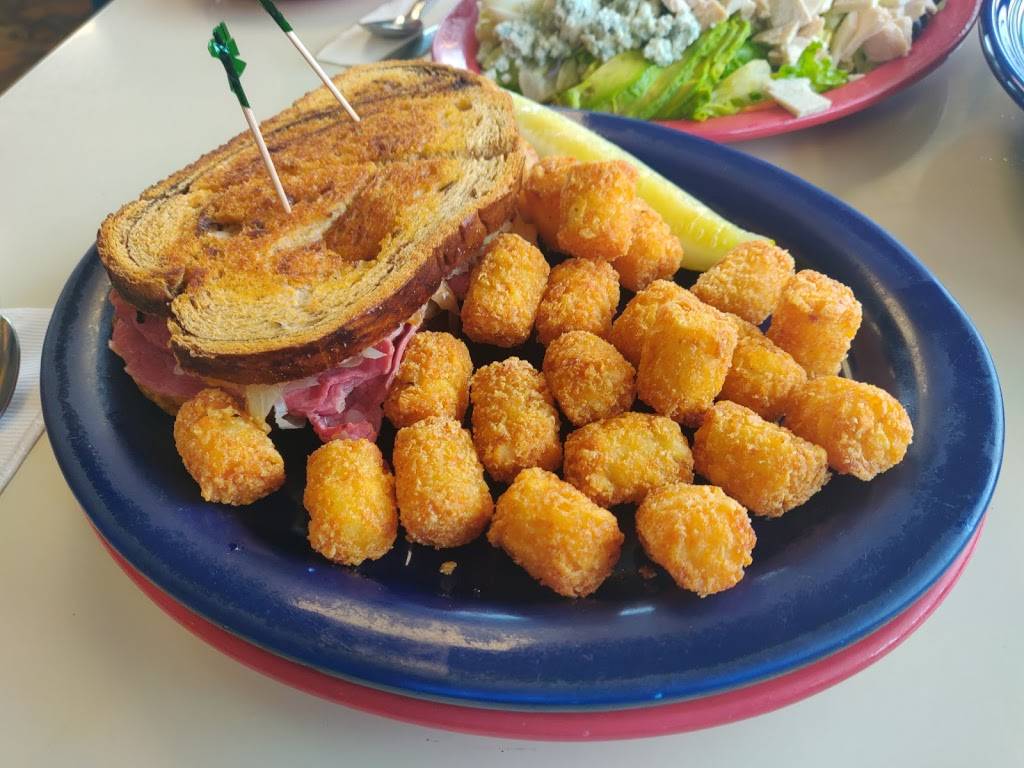 Martin Way Diner | restaurant | 2423 4th Ave E, Olympia, WA 98506, USA | 3607051438 OR +1 360-705-1438