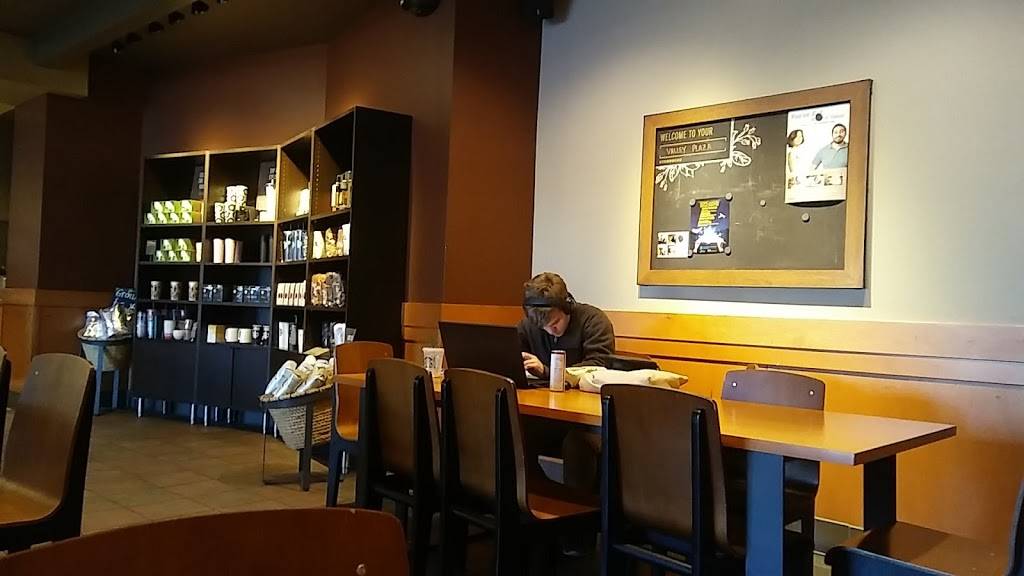 Starbucks | cafe | 9350 SW Beaverton Hillsdale Hwy, Beaverton, OR 97005, USA | 5032921573 OR +1 503-292-1573