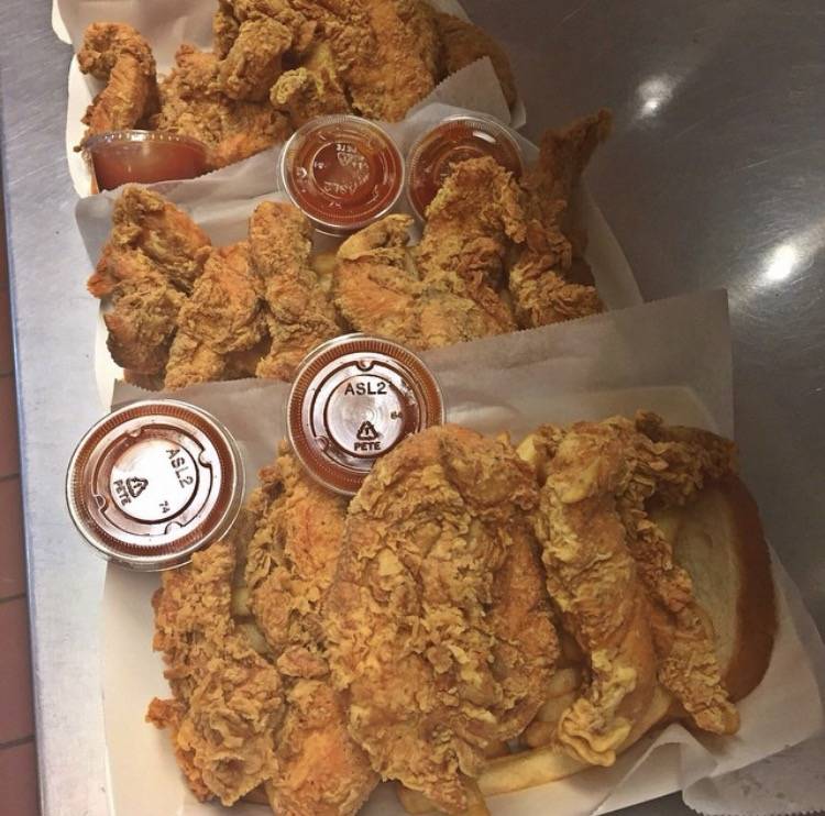 Harolds Chicken 95th | meal takeaway | 2237 95th St, Chicago, IL 60643, USA | 7739416338 OR +1 773-941-6338