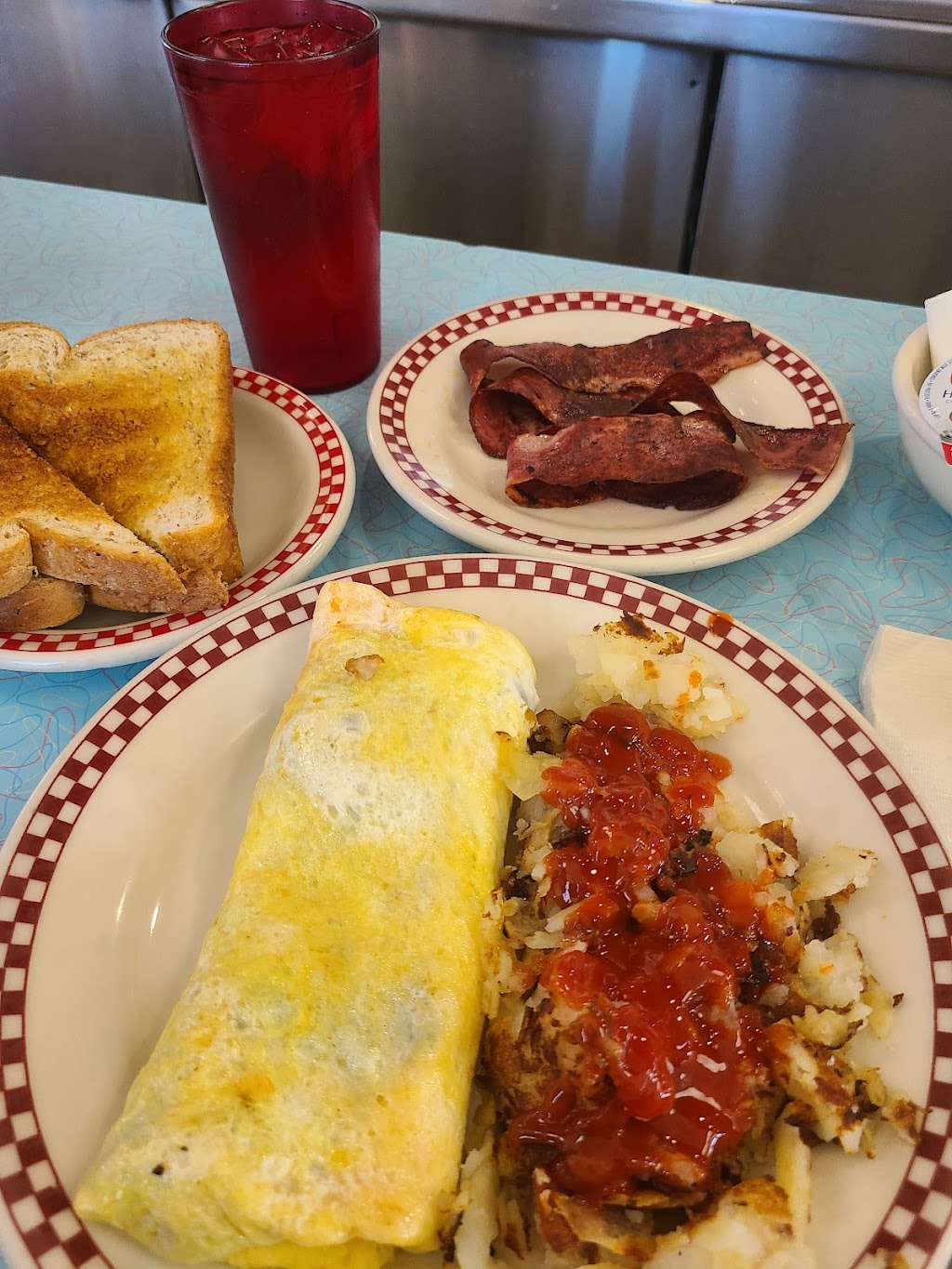 Broadway Diner | restaurant | 22 S 4th St, Columbia, MO 65201, USA | 5738751173 OR +1 573-875-1173