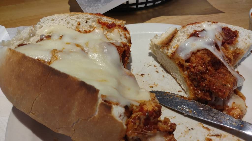 San Remo Pizza & Pasta | restaurant | 1914 14th St W, Bradenton, FL 34205, USA | 9417490105 OR +1 941-749-0105