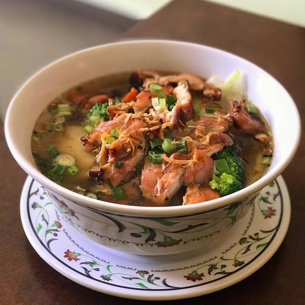 Viet Gril Express | meal takeaway | 8736 Rue Hochelaga, Montréal, QC H1L 2M7, Canada | 5143514916 OR +1 514-351-4916