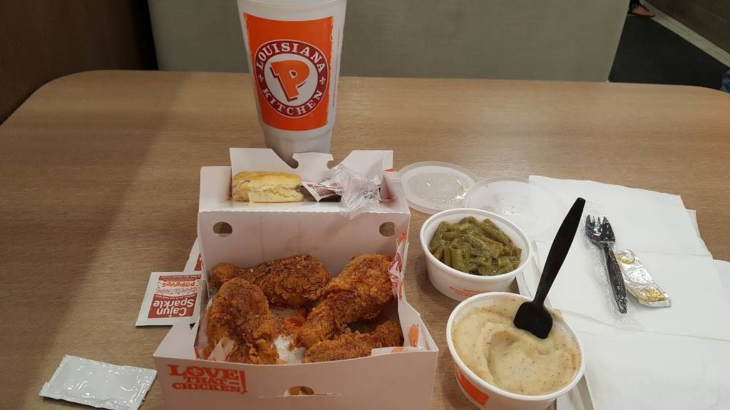 Popeyes Louisiana Kitchen | restaurant | 5101 Quebec St, Commerce City, CO 80022, USA | 3032860123 OR +1 303-286-0123