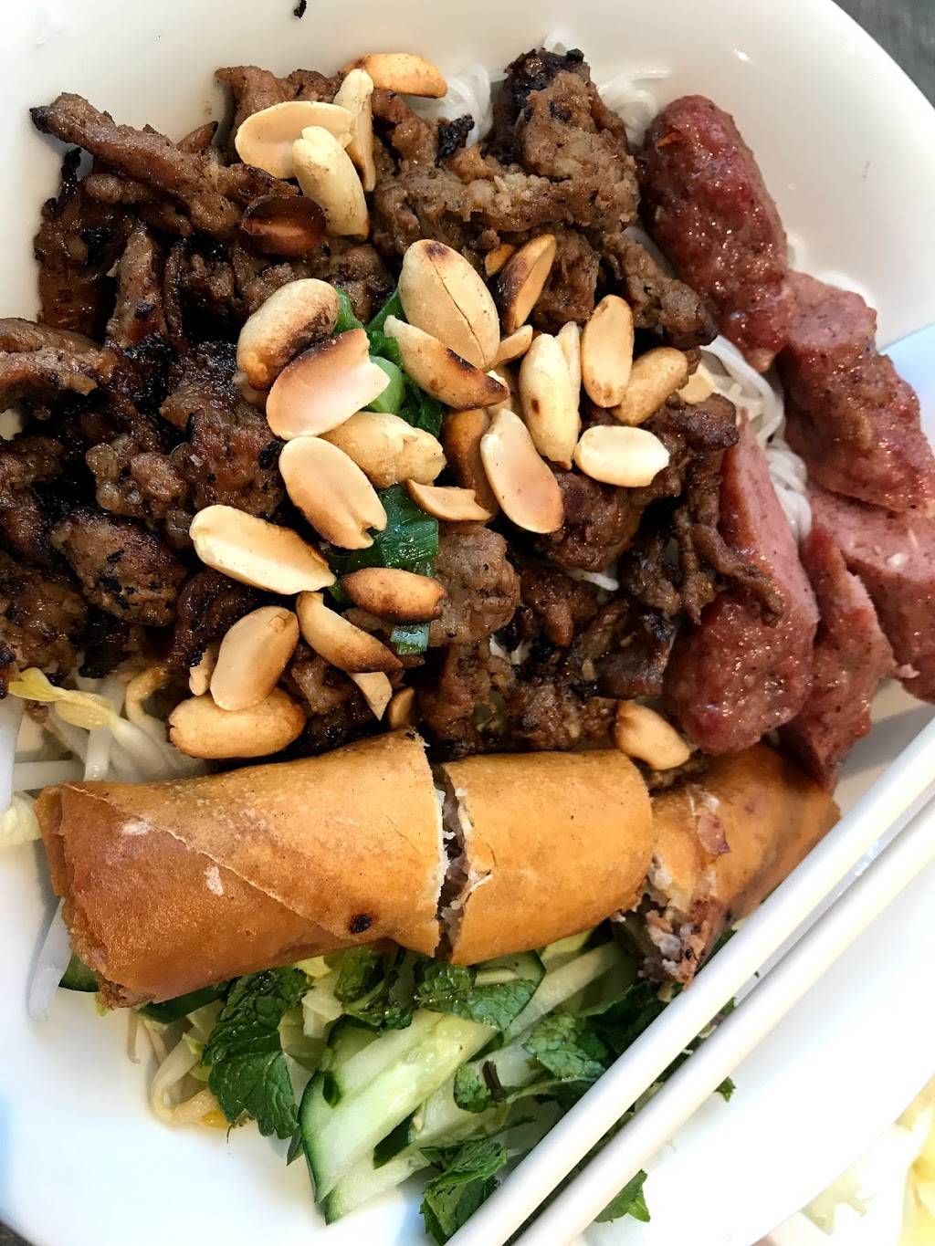 Mother’s Vietnamese Kitchen | restaurant | 145 Barton St E, Hamilton, ON L8L 8A8, Canada | 9057771100 OR +1 905-777-1100