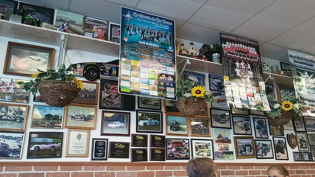 Corner Deli | restaurant | 2139 N Main St, Las Cruces, NM 88001, USA | 5755234045 OR +1 575-523-4045