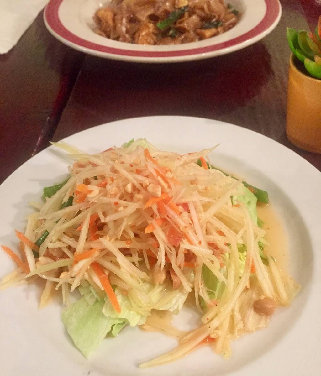 PRIK Thai Kitchen | restaurant | 47-16 30th Ave, Astoria, NY 11103, USA | 7187771410 OR +1 718-777-1410