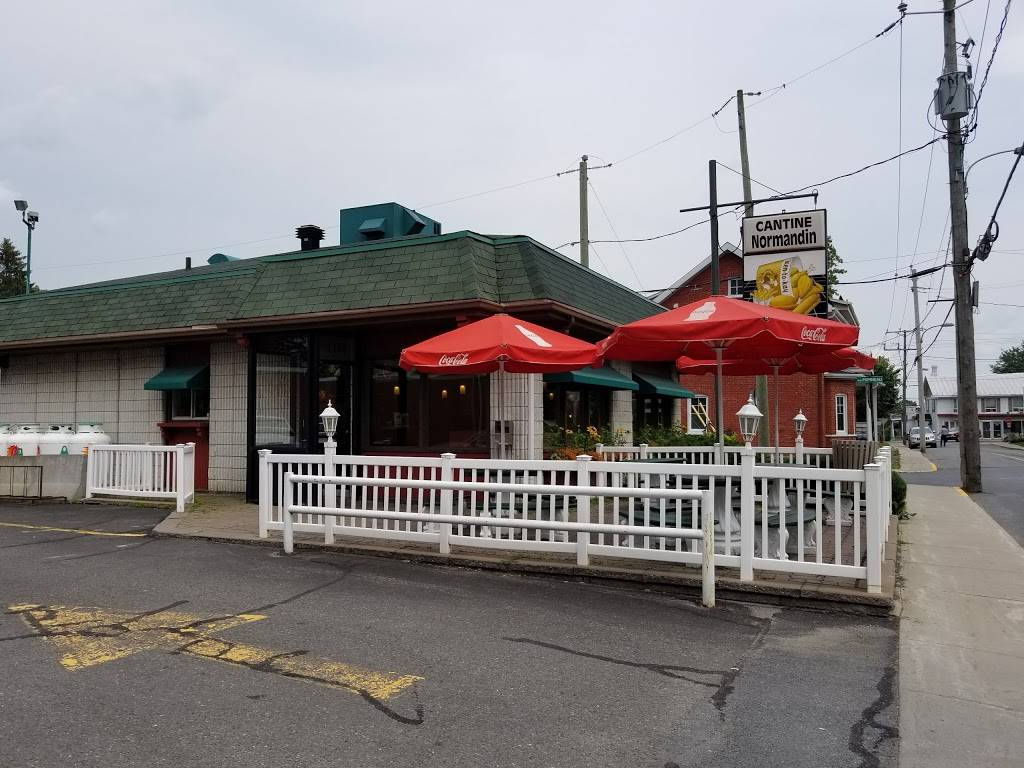 Cantine Normandin | restaurant | 1100 Avenue de lUnion, Saint-Césaire, QC J0L 1T0, Canada | 4504693988 OR +1 450-469-3988