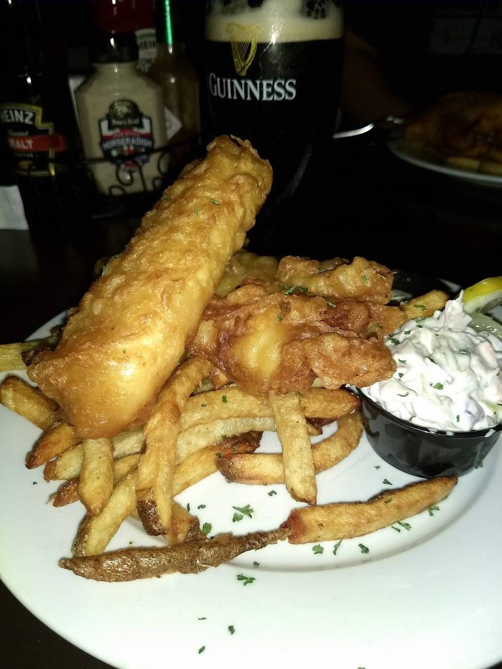 McCanns Irish Pub | restaurant | 2700 N Hwy 17 c120, Mt Pleasant, SC 29466, USA | 8438005080 OR +1 843-800-5080