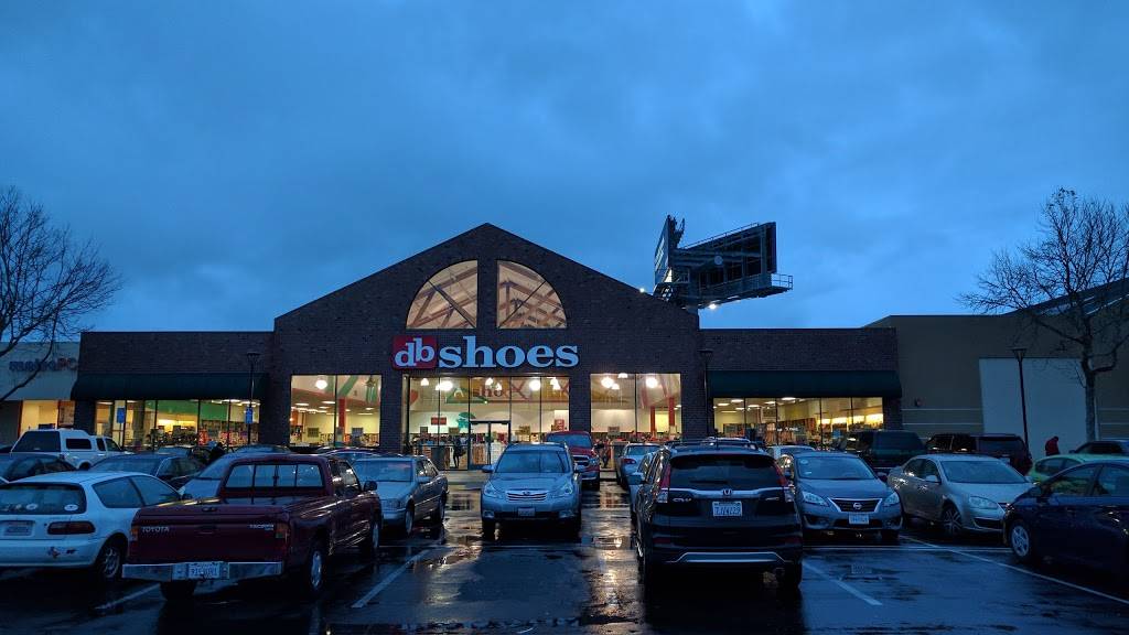 Powell Street Plaza | shopping mall | 5701-5795 Christie Ave, Emeryville, CA 94608, USA | 9252791800 OR +1 925-279-1800