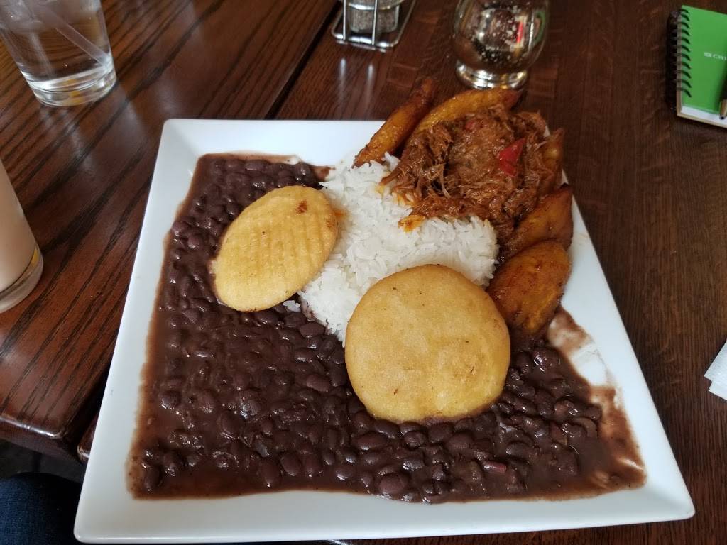 Viva Mi Arepa | restaurant | 5197 Washington St, West Roxbury, MA 02132, USA | 6173237844 OR +1 617-323-7844