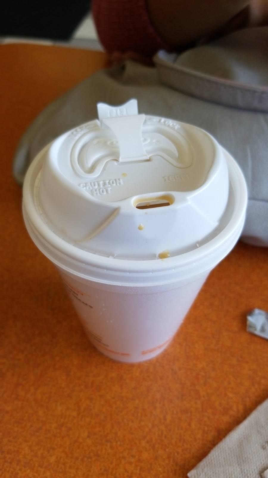 Dunkin | cafe | 8000 Pine Rd, Philadelphia, PA 19111, USA | 2157226215 OR +1 215-722-6215