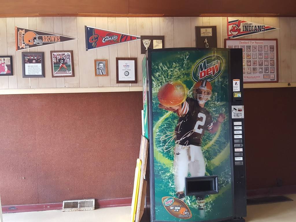 Rosies Pizza Palace | restaurant | 3113 Broadway Ave, Lorain, OH 44055, USA | 4402456555 OR +1 440-245-6555