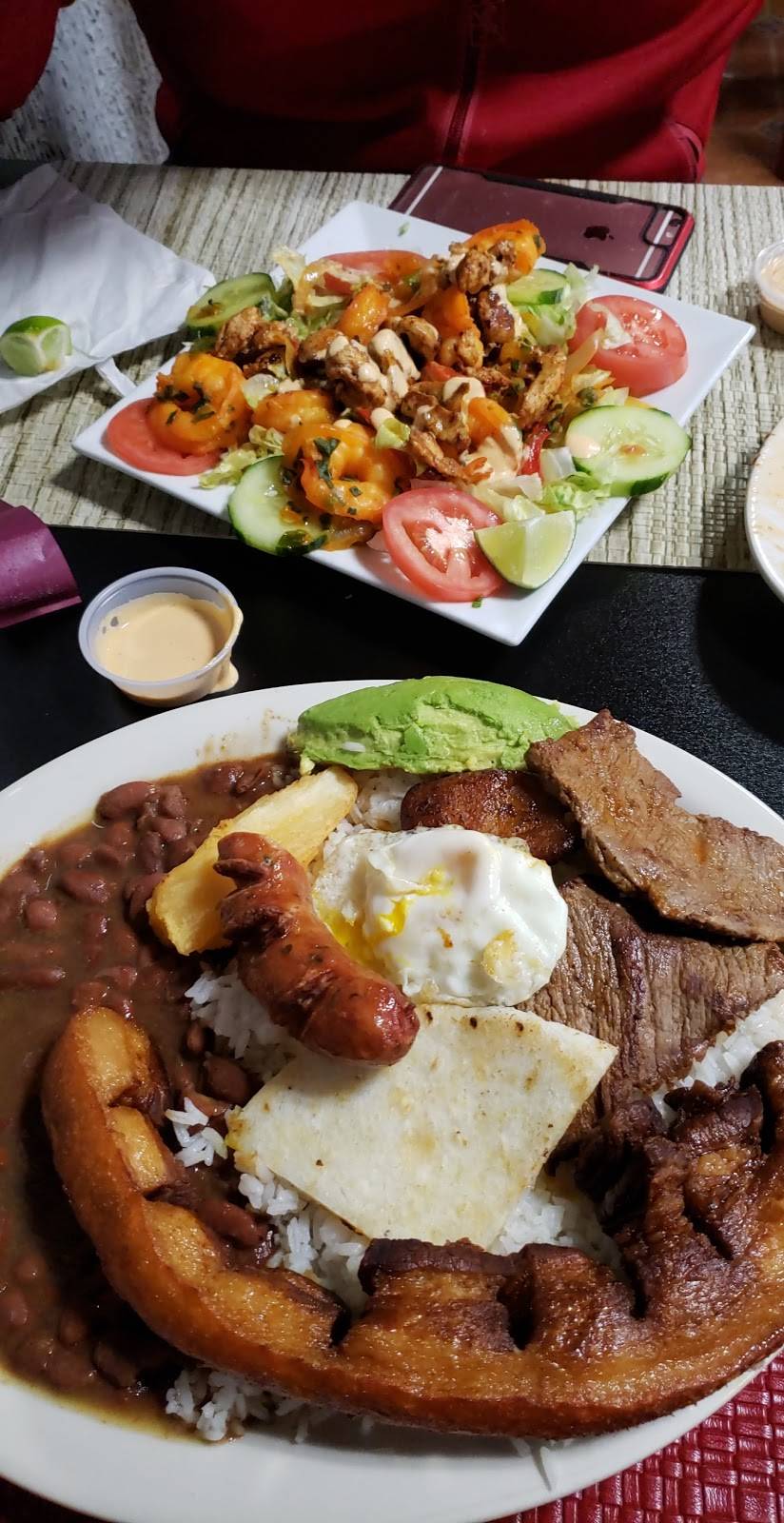 EL PAISA RESTAURANT AND BAR | restaurant | 665 Newtown Rd, Virginia Beach, VA 23462, USA | 7572333976 OR +1 757-233-3976