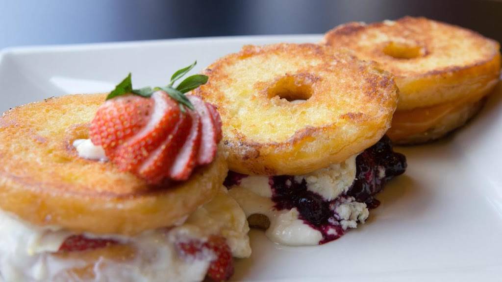 Tom & Chee | restaurant | 4101 E Royalton Rd, Broadview Heights, OH 44147, USA | 4407367710 OR +1 440-736-7710