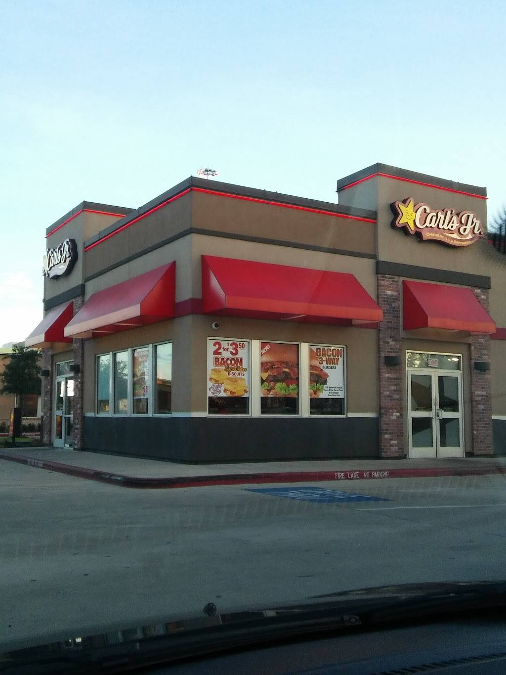Carls Jr. | restaurant | 3011 Ella Blvd, Houston, TX 77018, USA | 7138639067 OR +1 713-863-9067