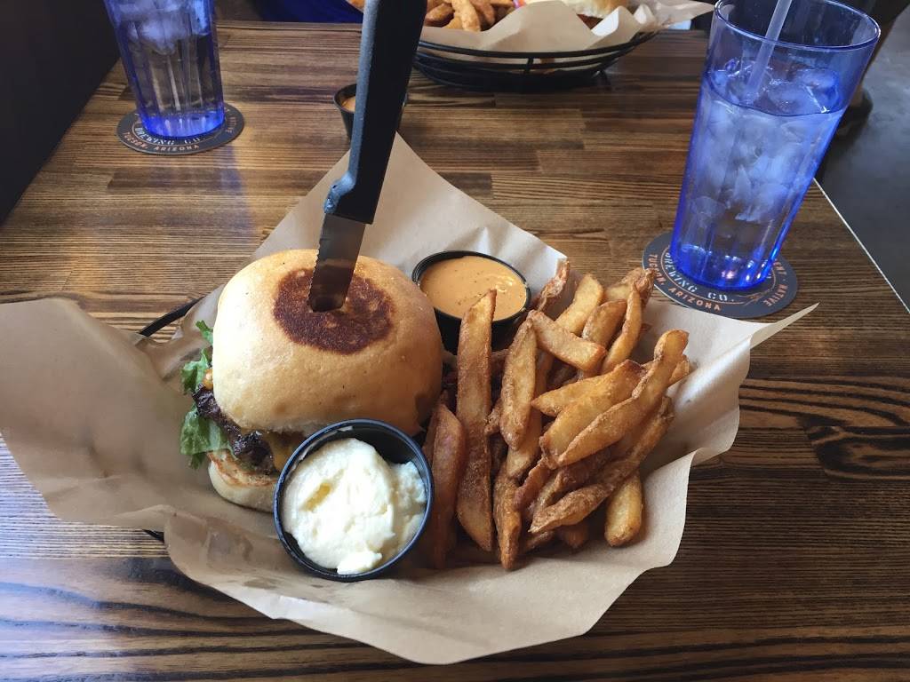 Barrio Brewing Co. | restaurant | 5803 S Sossaman Rd, Mesa, AZ 85212, USA | 4809887171 OR +1 480-988-7171