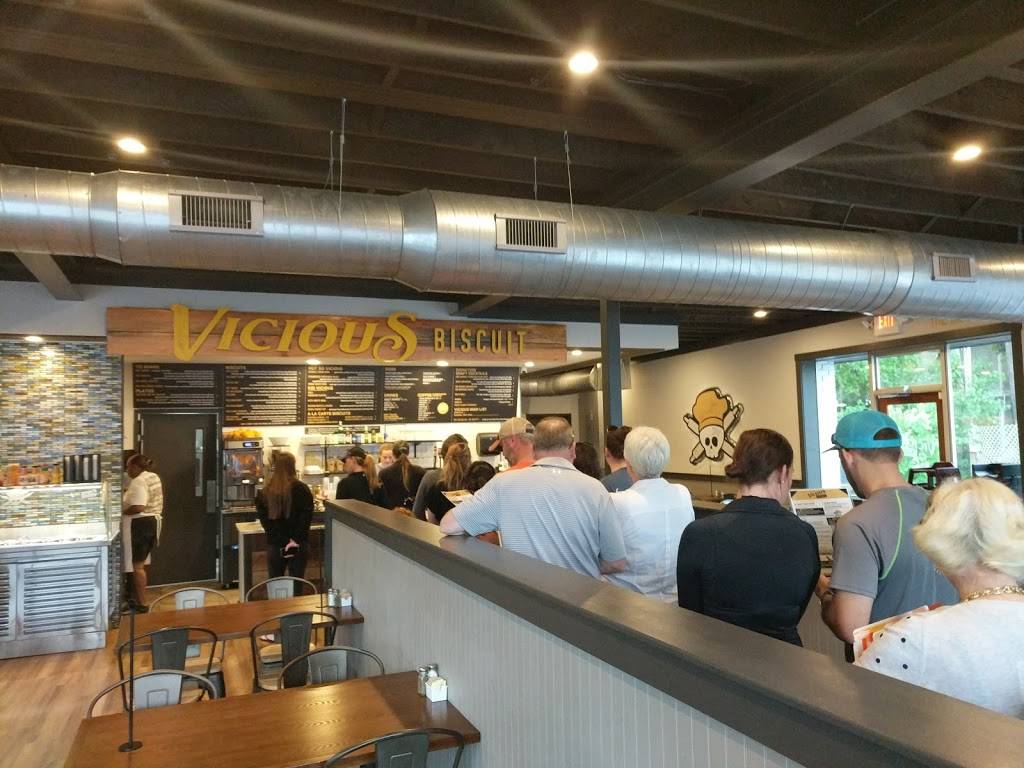Vicious Biscuit | restaurant | 409 W Coleman Blvd, Mt Pleasant, SC 29464, USA | 8433887362 OR +1 843-388-7362