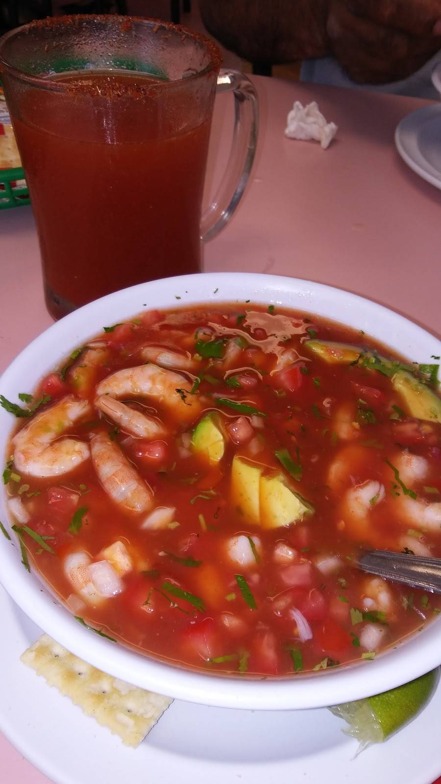 Antojitos Clemente | restaurant | 210 W 1st St #111, Santa Ana, CA 92701, USA | 7145414414 OR +1 714-541-4414