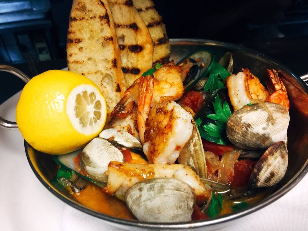 Blind Dog Restaurant & Raw Bar | restaurant | 1251 Kearns Blvd, Park City, UT 84060, USA | 4356550800 OR +1 435-655-0800