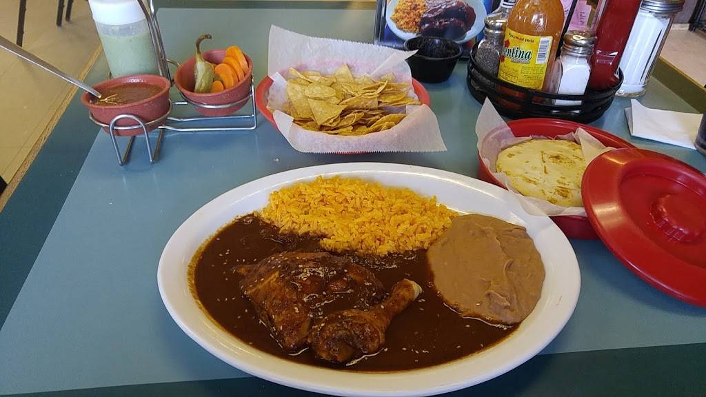 Taqueria el Tapatio | restaurant | 509 N Danville St, Willis, TX 77378, USA | 9368566202 OR +1 936-856-6202