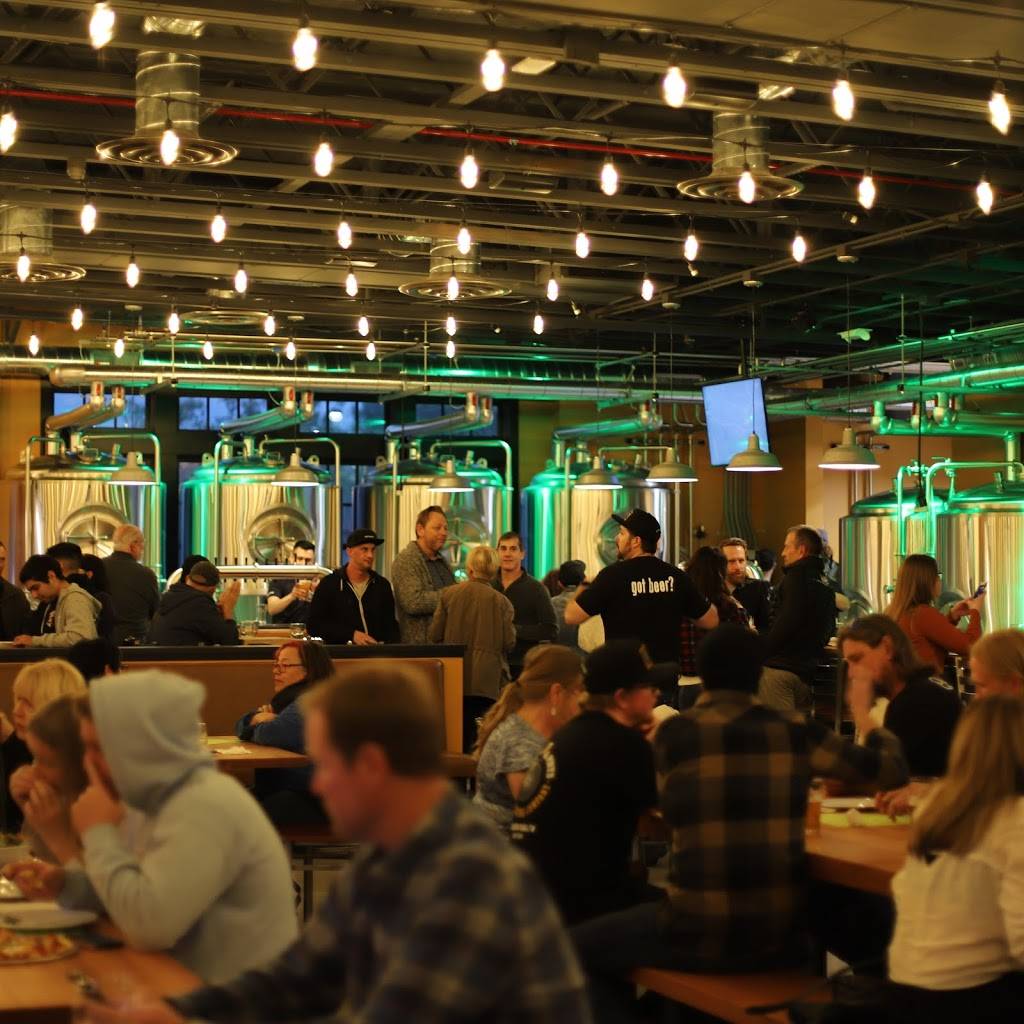 Pedals & Pints Brewing Company | restaurant | 156 W Hillcrest Dr, Thousand Oaks, CA 91360, USA | 8055510547 OR +1 805-551-0547