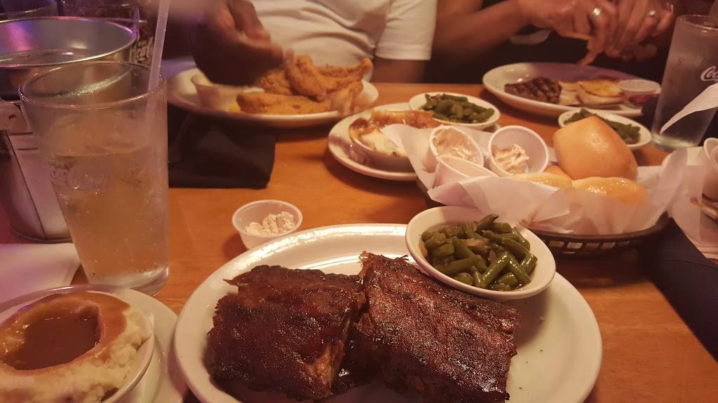 Texas Roadhouse | restaurant | 5940 E Main St, Columbus, OH 43213, USA | 6143220500 OR +1 614-322-0500