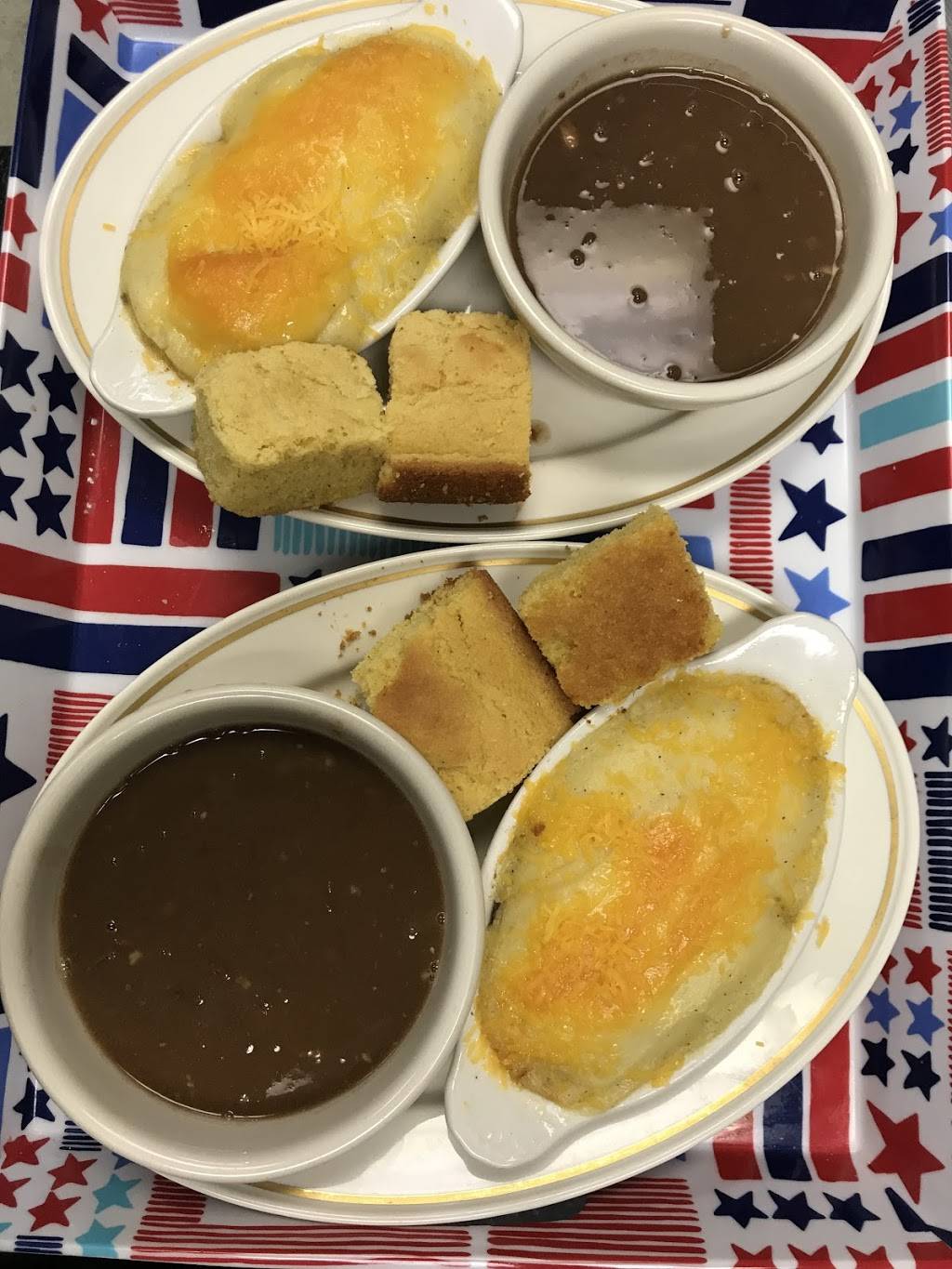 Sonias Diner | restaurant | 209B Henslee Dr, Dickson, TN 37055, USA | 6153757357 OR +1 615-375-7357