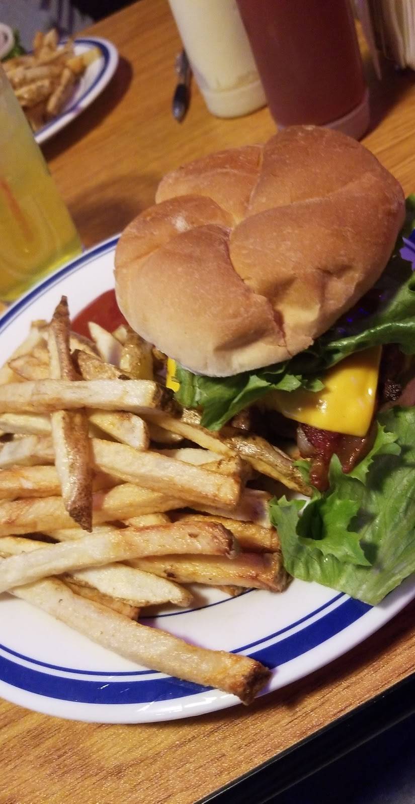 Pub 400 | restaurant | 400 N Stone St, Fremont, OH 43420, USA | 4193349244 OR +1 419-334-9244