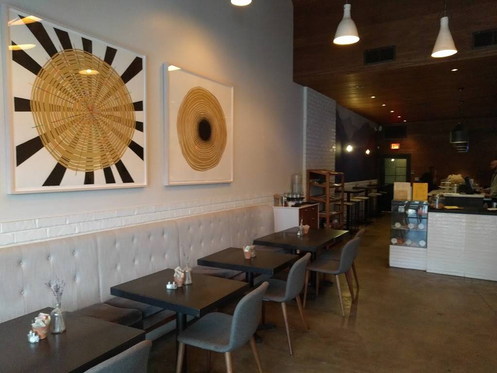 Woodbar | cafe | 3939 Montrose Blvd, Houston, TX 77006, USA | 7135286848 OR +1 713-528-6848