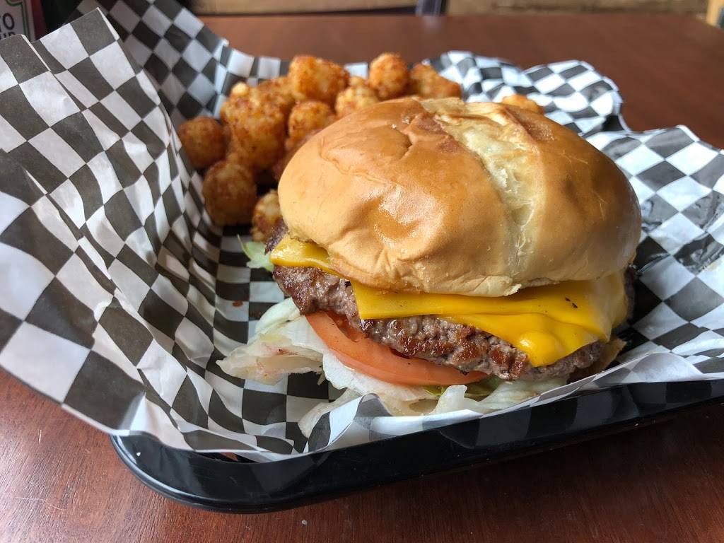 Becks Chicago | restaurant | 2201 N Clybourn Ave, Chicago, IL 60614, USA | 7736611573 OR +1 773-661-1573