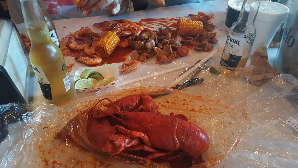 The Crawling Crab | restaurant | 781 S Federal Blvd, Denver, CO 80219, USA | 3039360123 OR +1 303-936-0123