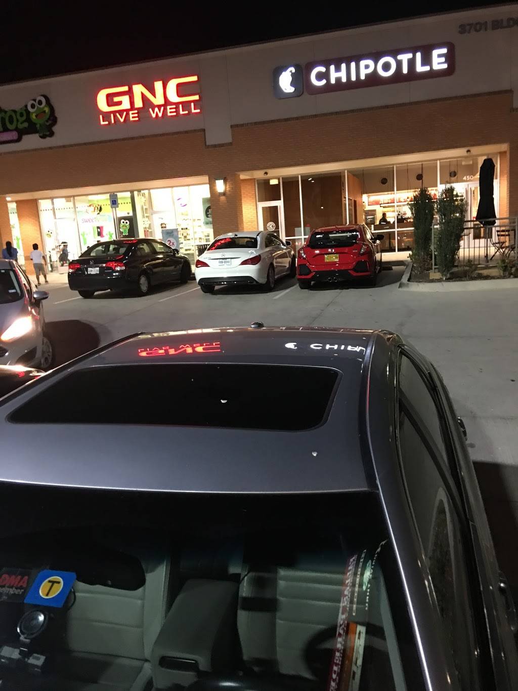 Chipotle Mexican Grill | restaurant | 3701 W, TX-12 Loop Ste 450, Dallas, TX 75220, USA | 2143500160 OR +1 214-350-0160